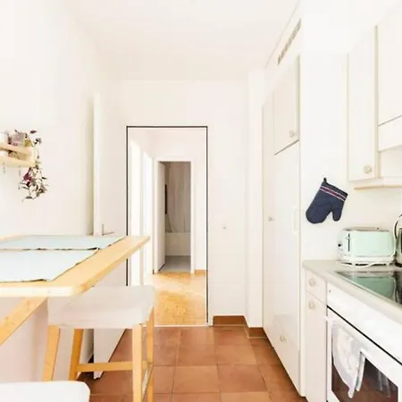 Of 52 Sqm With Free Parking Лозана