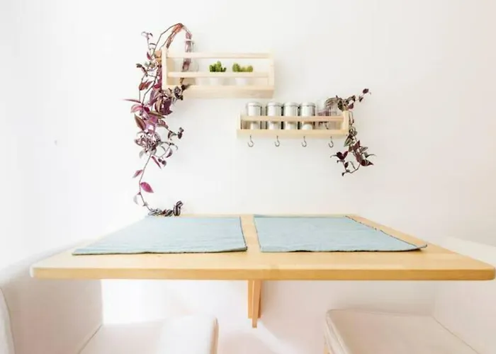 Daire Spacious 52 Sqm Cozy Flat - Free Parking - 10 Min To Old Town